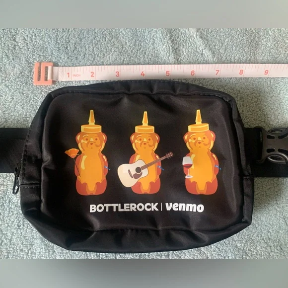 BottleRock Festival Fanny Pack Sling Crossbody Bag Poppy Honey Bear Guitar Wine - Picture 4 of 8